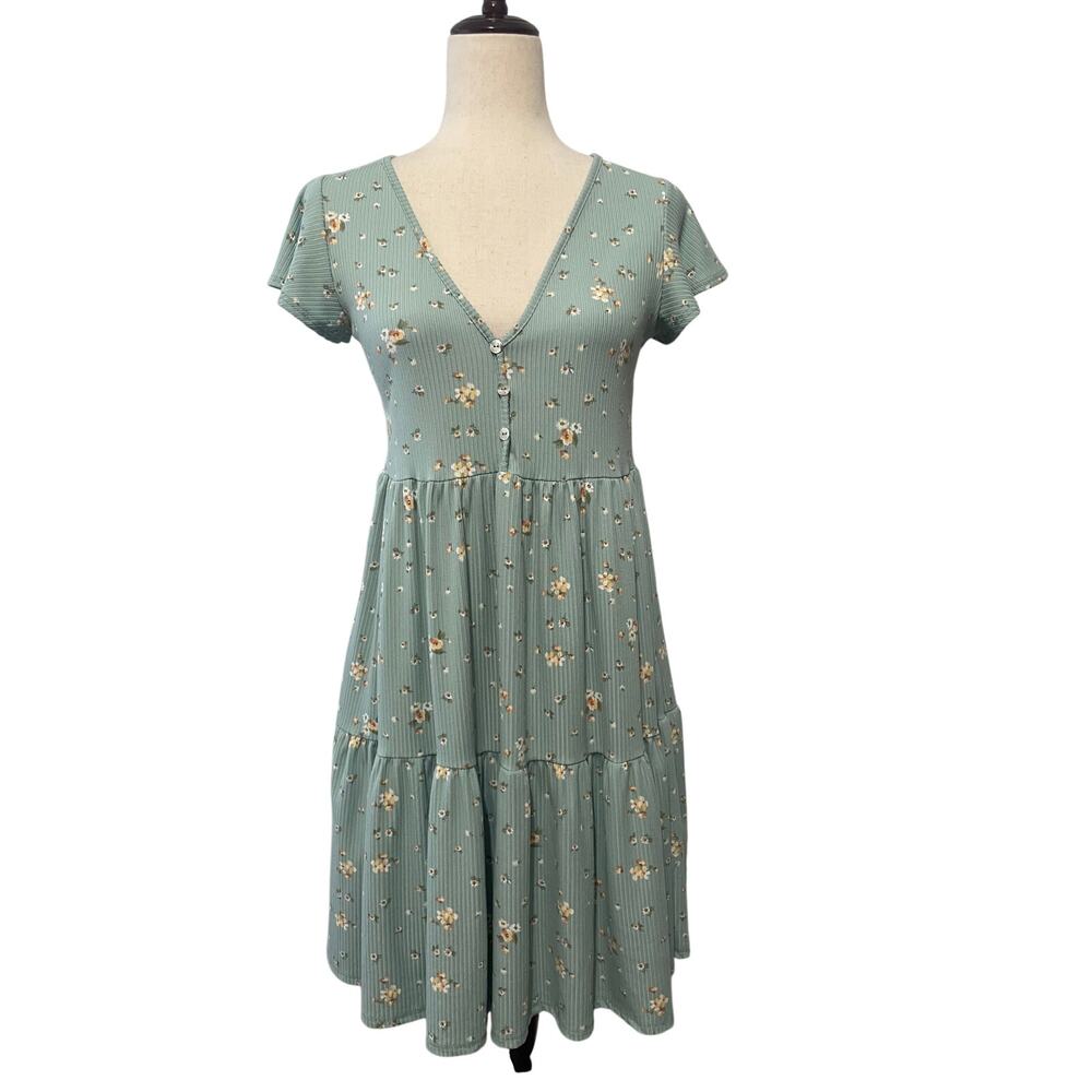 Jessica Simpson Women's L Floral Tiered Dress Sage Green Ribbed Flutter Sleeve
